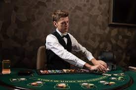 Player enjoying multiple 886jl games on laptop screen
